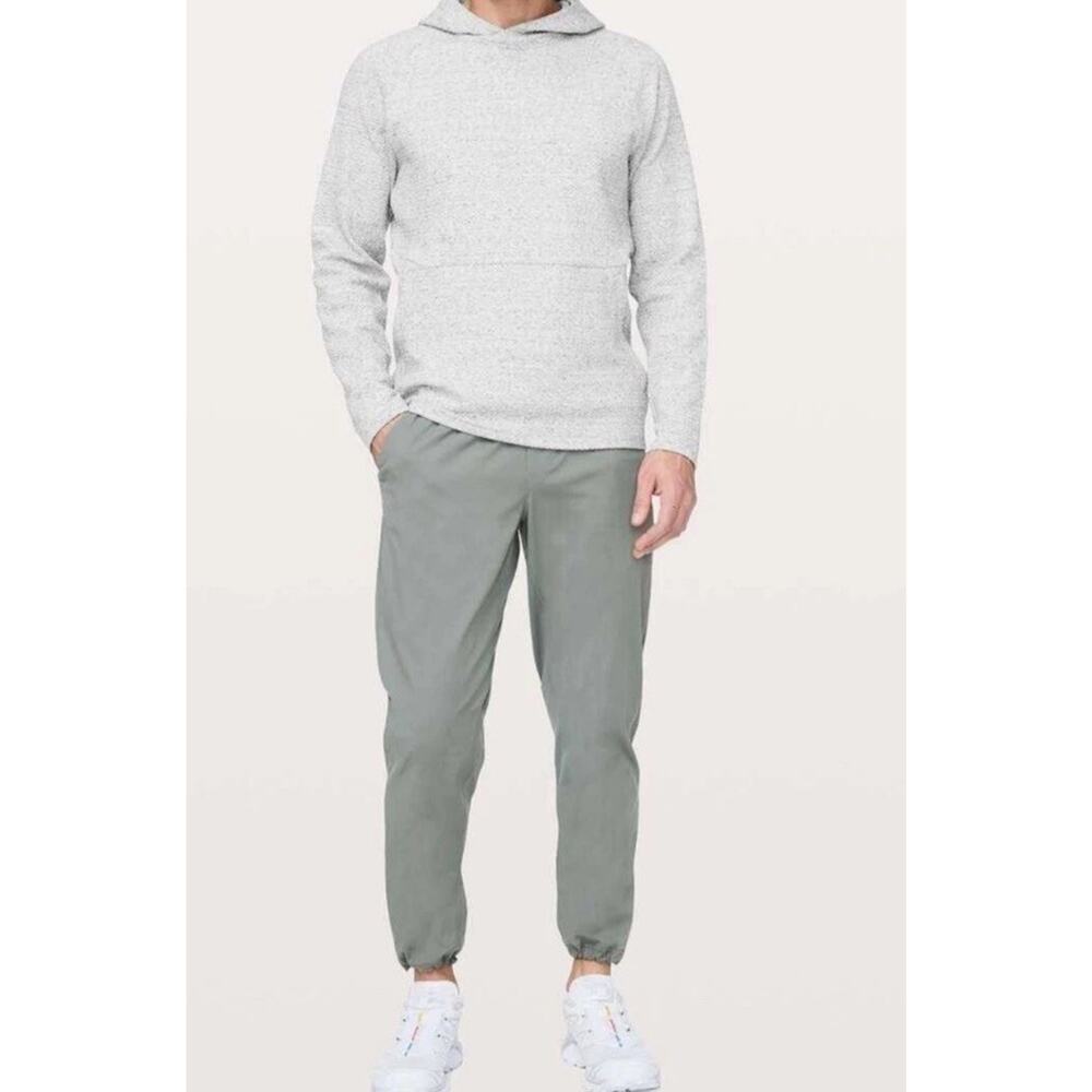 Lululemon At Ease Hoodie Heathered Light Grey / Black Size Medium Knit